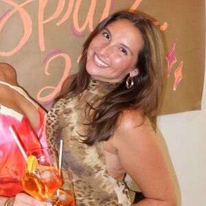 Meet your Posher, Caroline